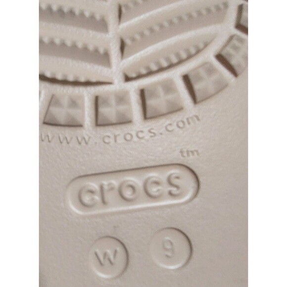 Crocs Iconic Comfort Sandals Women's Size 9 Excellent Condition. - Picture 6 of 8